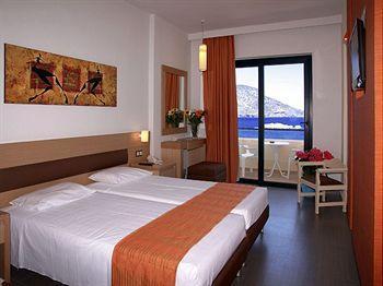Electra Beach Hotel Karpathos Island Eksteriør billede